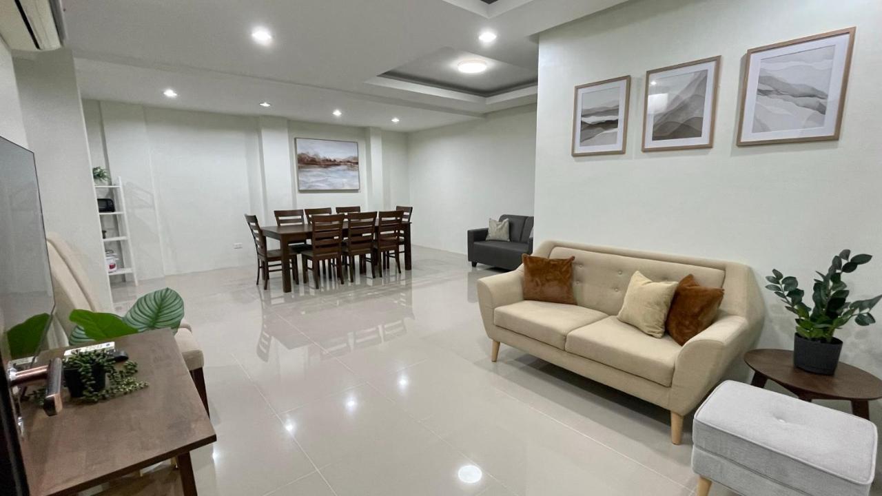 New Cozy 3 Bedroom House Holiday home Davao